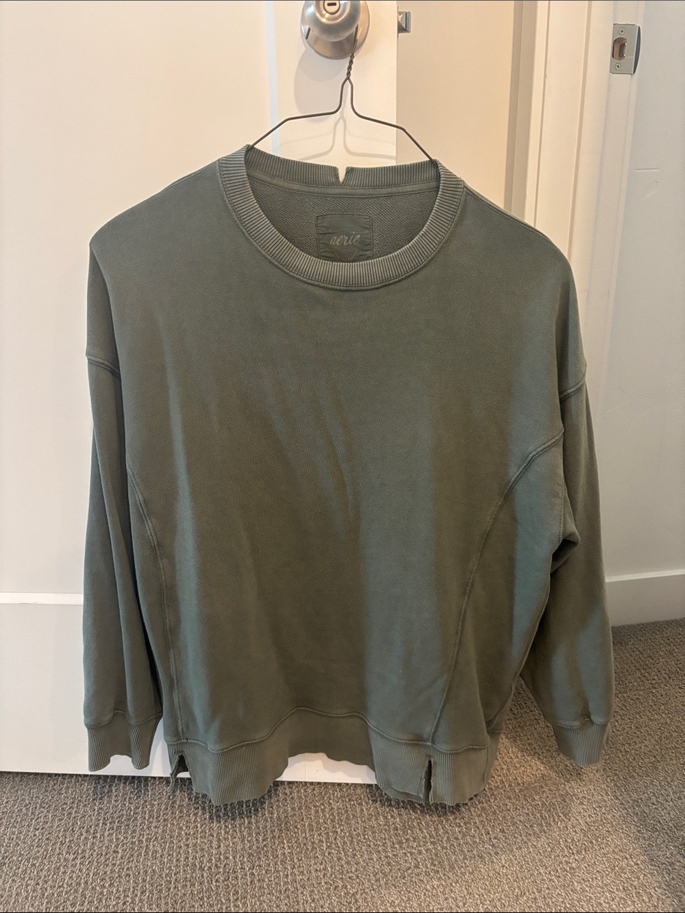 aerie women’s Olive Green Crewneck Sweatshirt